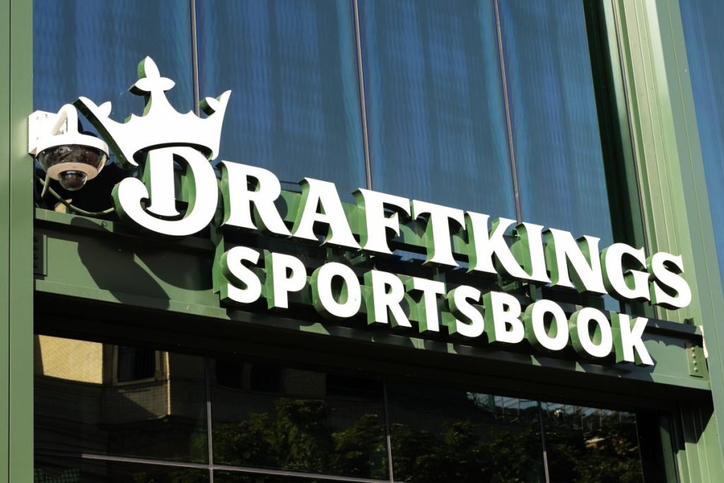 A sign for a retail DraftKings Sportsbook in the U.S.