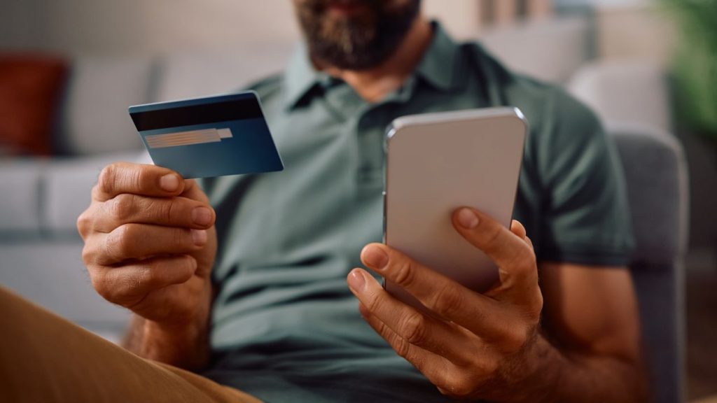 A man using a credit card