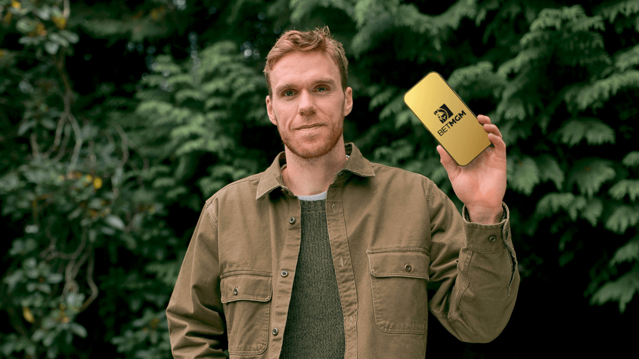 Connor McDavid renews partnership with BetMGM